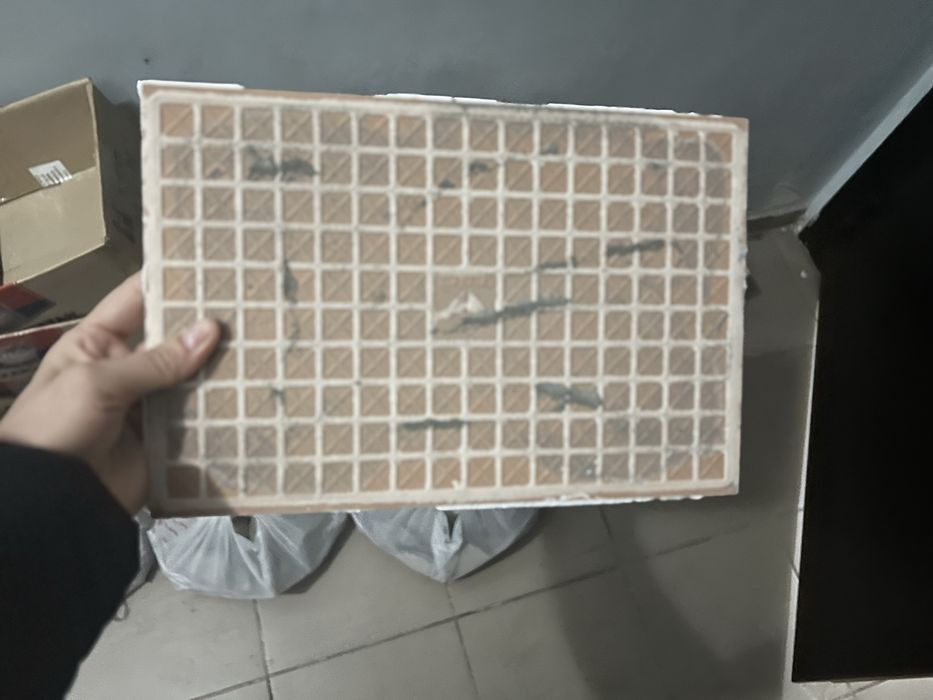 Продам кафель б/у.  Цвет белый