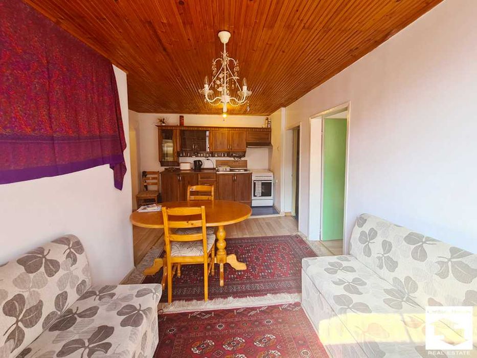 Продава се Къща в Велико Търново, Център - 230 кв.м за 1283 €/кв.м - Снимка #1