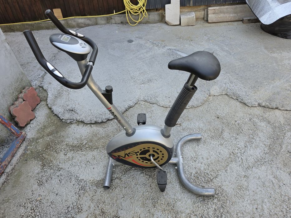 Bicicletă fitness HMS magnetică