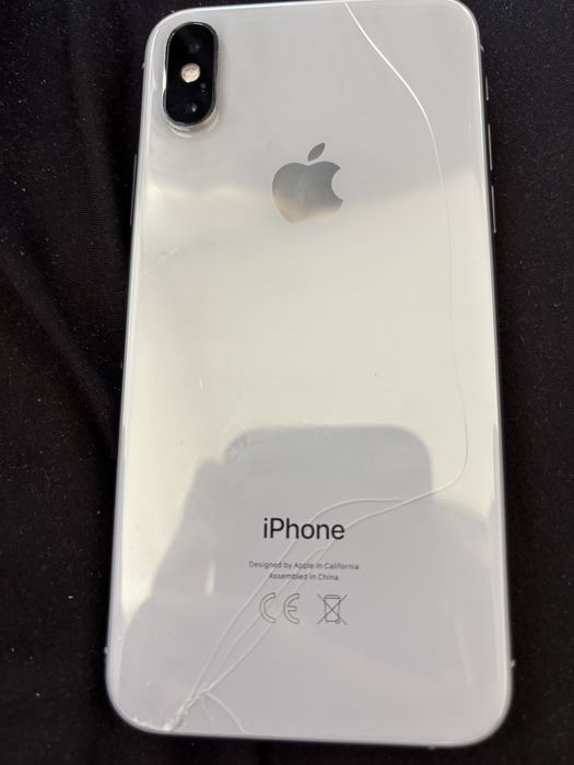 Iphone XS 64GB .