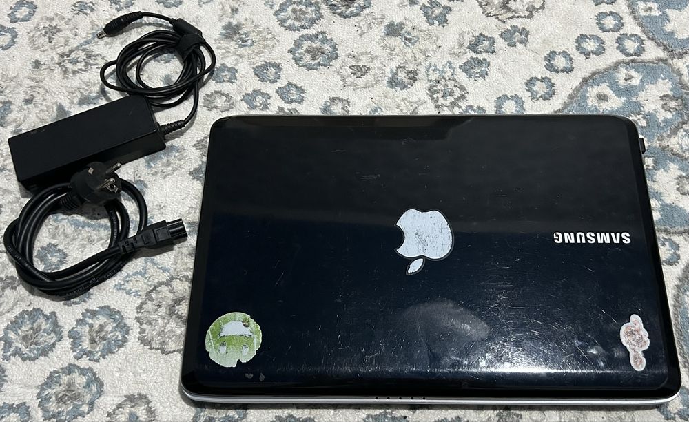 2-нотбук Samsung,lenova