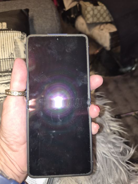 Samsung flip 7 като нов