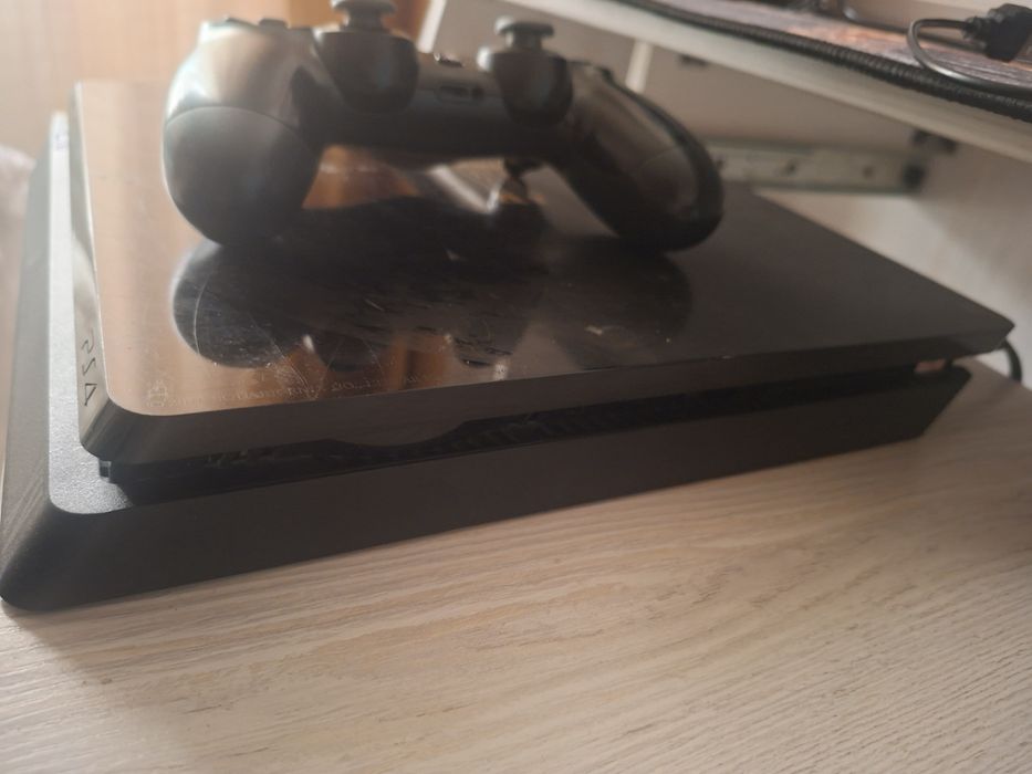 Ps4 slim 1 tb versiya 11.02