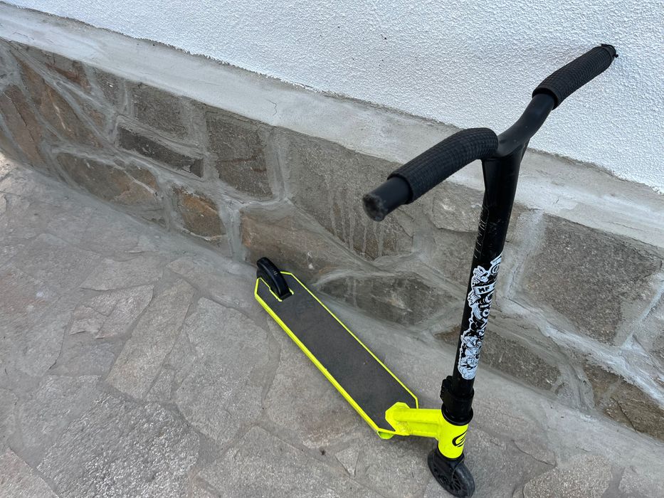 Тротинетка  черна