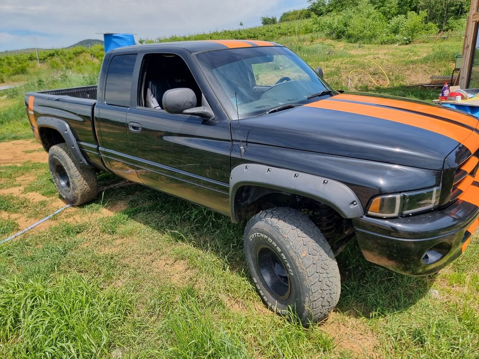 Vand dodge ram 1500 srt  5.9 v8 +gpl