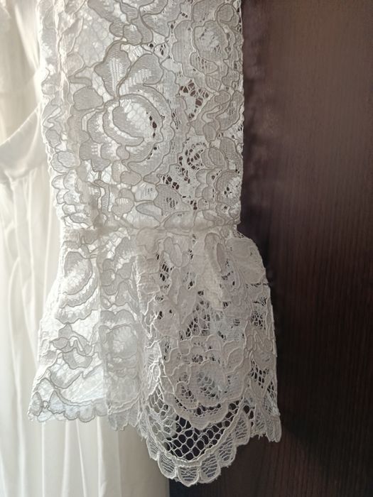 Изящна бяла рокля с дантела и отворен гръб – Сватбена / Бохо стил
