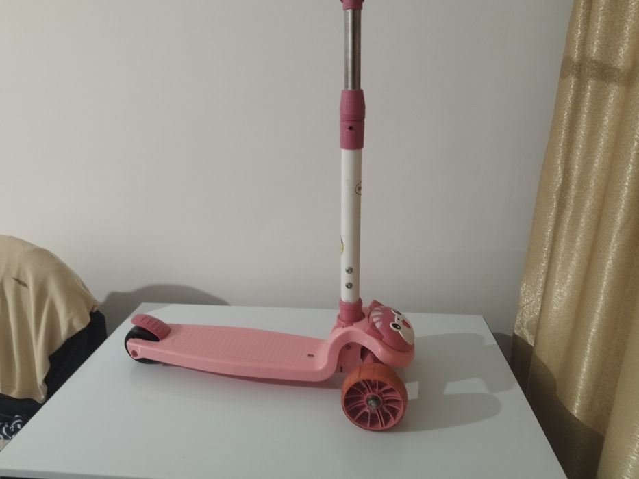 Продам детский самокат, 3-6 лет