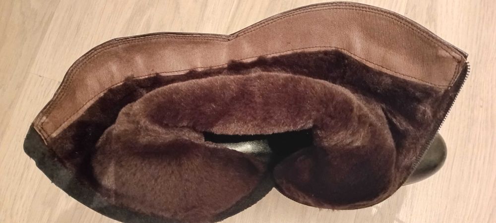 Женские сапоги в Алматы