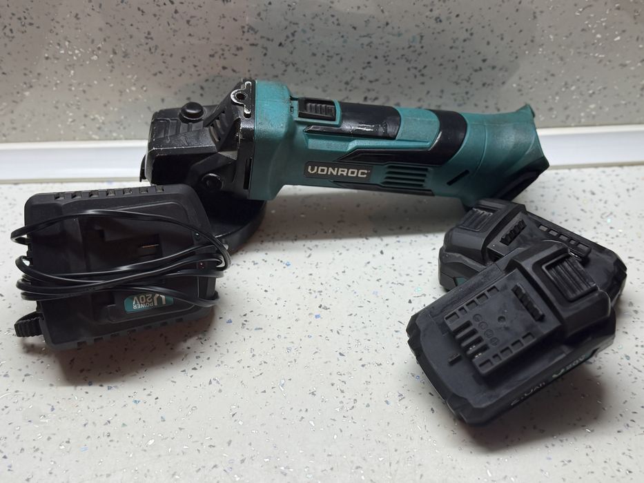 Флекс на акломлаторна батерия