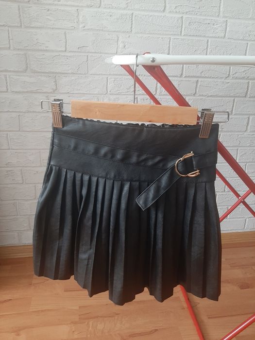 Детска кожена пола