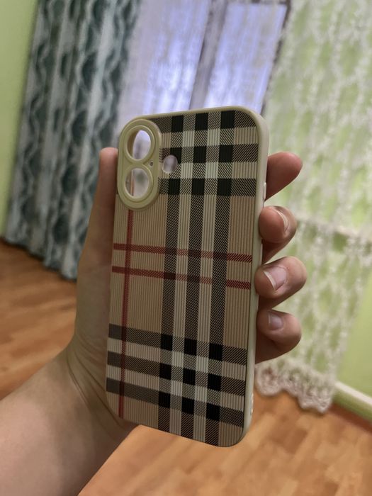 Продается новый чехол на айфон 16