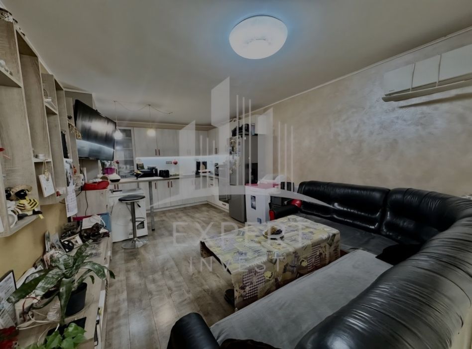 Продава се Тристаен апартамент в Варна, Левски - 61 кв.м за 2622 €/кв.м - Снимка #2