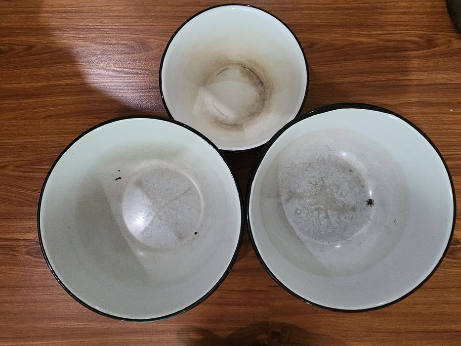 Продам эмалированые чашки