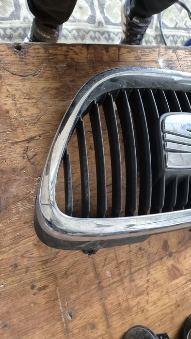 Оригинална Предна Маскат за Сеат Леон 1P 2005- 2013г