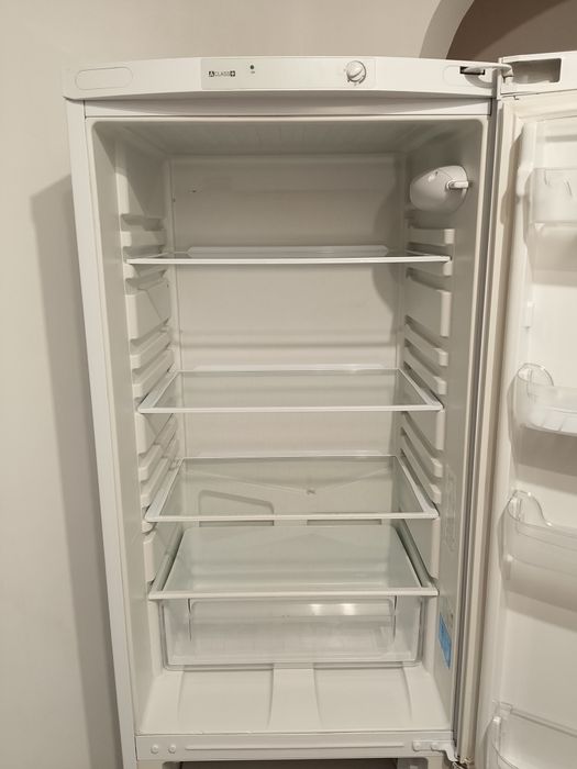 Холодильник Indesit BIA 18 белый