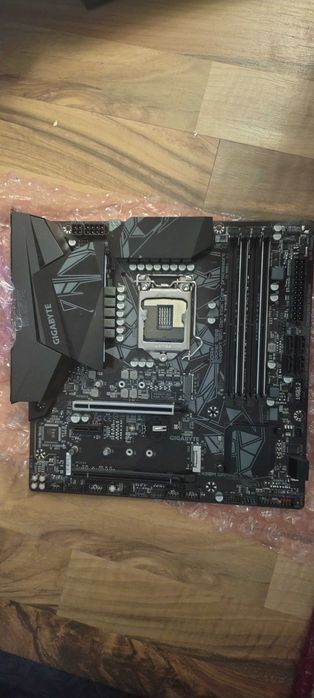 Placa de baza Gigabyte Z490M Gaming X