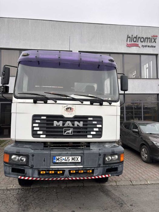 Autoutilitara N3 MAN FE19.360 cu macara An fabricație 2002