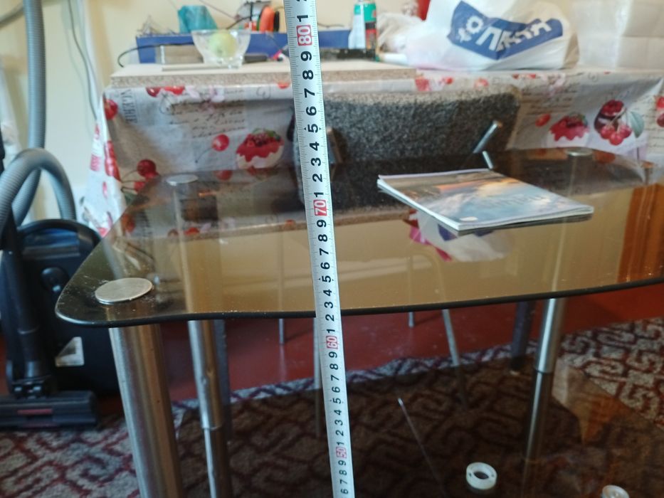 Стол в хорошем состоянии