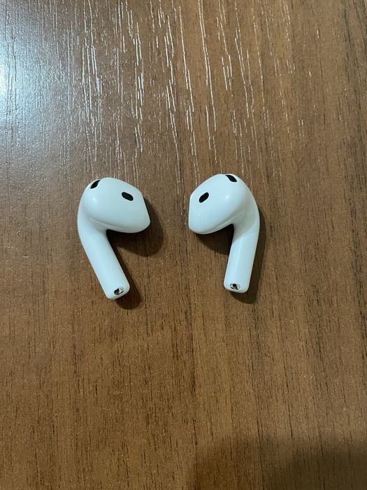 Наушники Apple AirPods 4