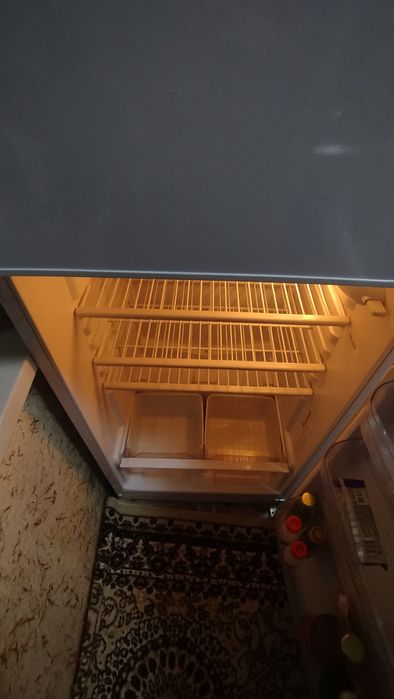 Холодильник Indesit