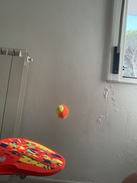 Palete de tenis din lemn
