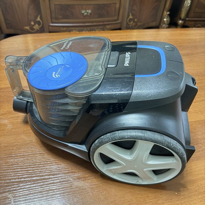 продам пылесос Филипс