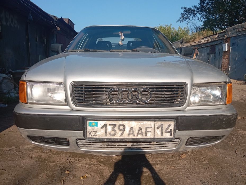 Продам Ауди 80 б4