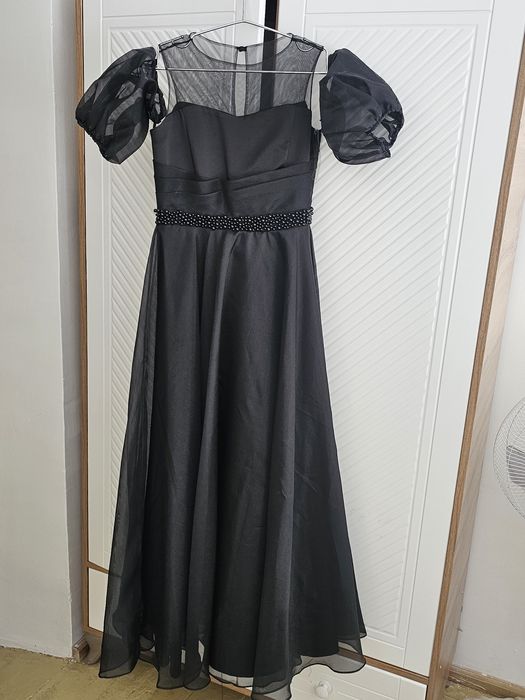 Продаётся вечернее платье