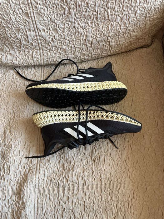 Маратонки adidas