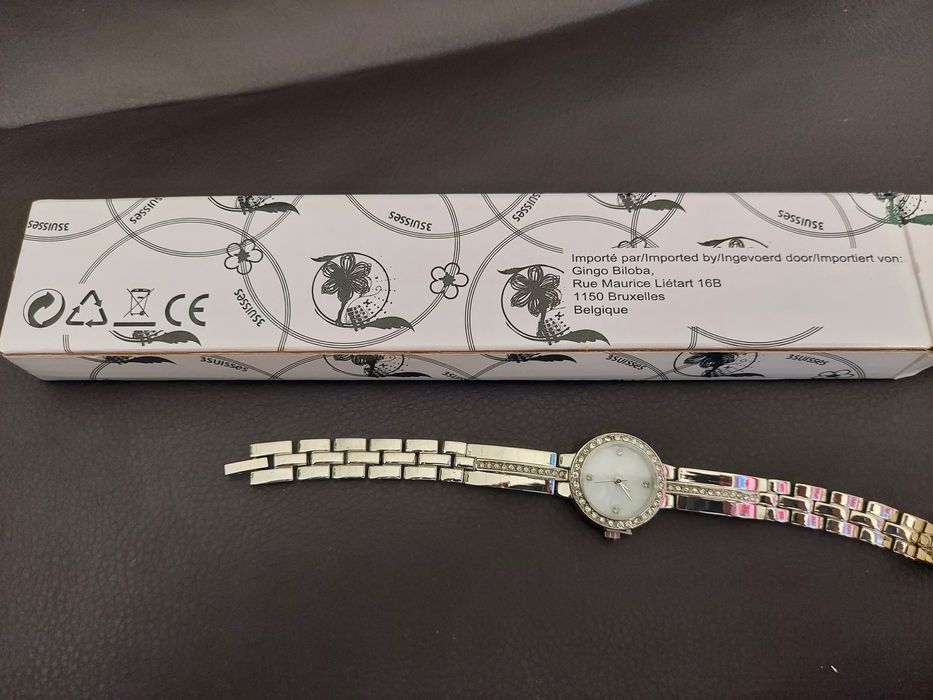 Дамски  часовник