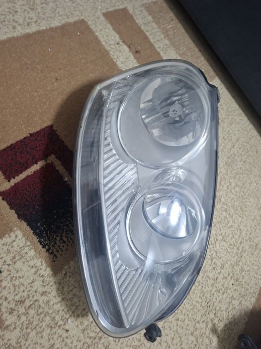 Продам фары vw golf 5 /Jetta 5