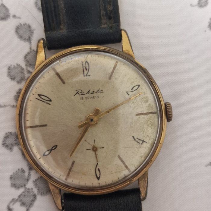 Ceas Raketa mecanic placat cu aur funcțional