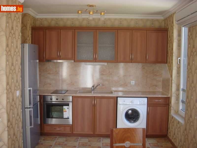 Продава се Тристаен апартамент в Пловдив, Кършияка - 117 кв.м за 1800 €/кв.м - Снимка #2