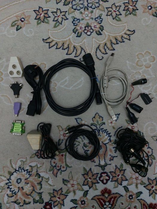 Шнур для принтера и компютера а так же шнуры времен СССР.