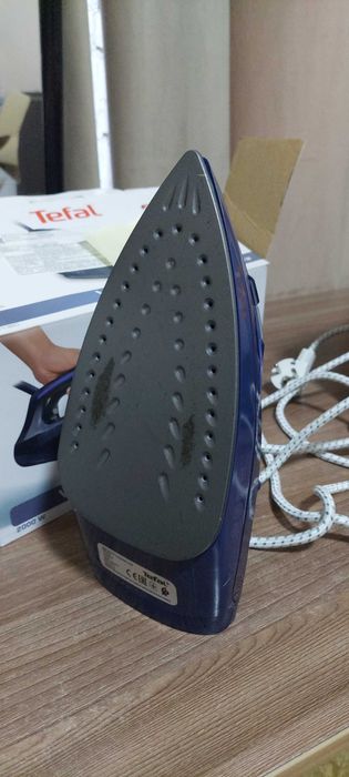 Утюг Tefal + гладильная доскa