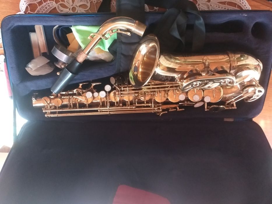 Vind saxofon John Paker 041