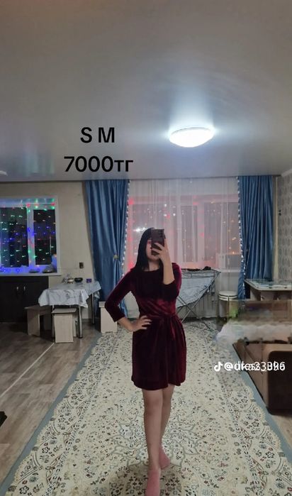 Продаю вечерний платья