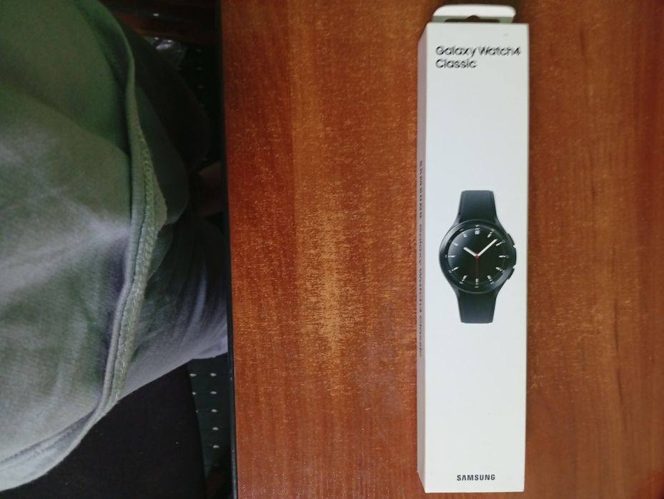Galaxy watch4 classic. Yangi bu