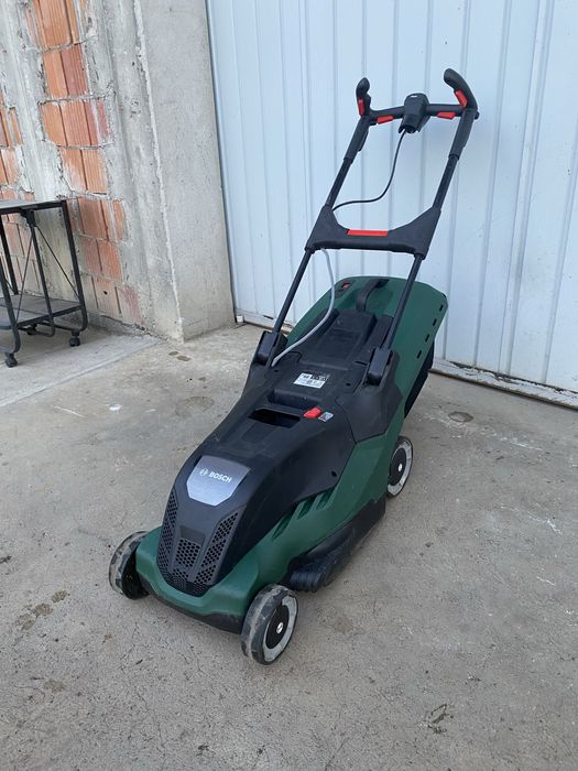 Masina tins gazon Bosch Advanced Rotak 650