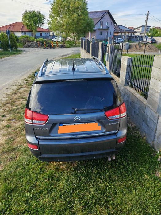 Vând Citroen C-crosser 2.2 HDI 156CP 7 locuri