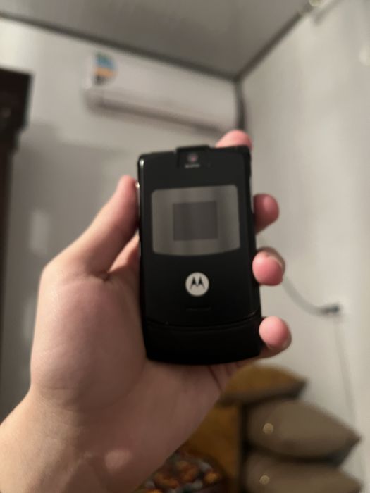 Motorolla rezr v3