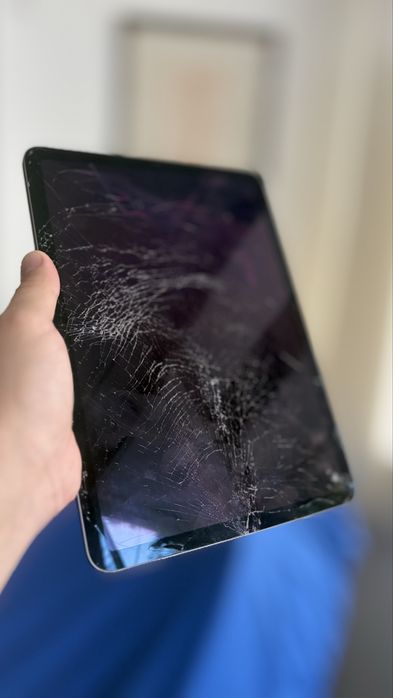 iPad Air 5 th Gen A2588 Neverlock