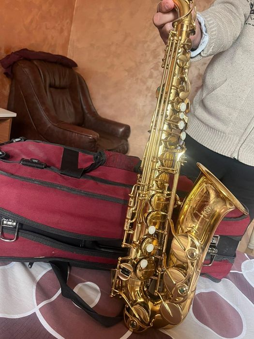 Vând Saxofon .Yamaha a-yas_62-.G1 -90%  nou