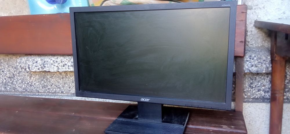 3броя монитори-20 инча