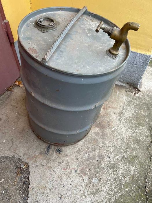 Метален варел за гориво