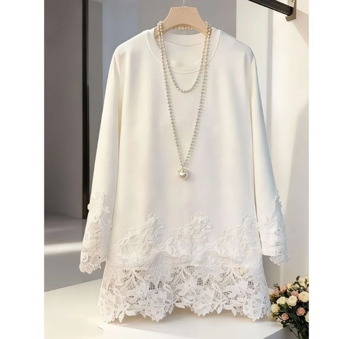 Женская футболка с кружевной отделкой из немецкого флиса