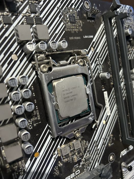 Intel i5 10400F plus placa de baza cadou
