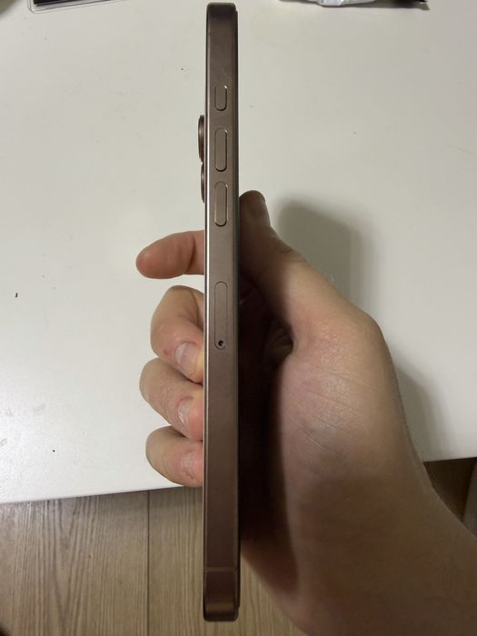 IPhone 16 Pro Max Desert Titanium 256GB in garantie