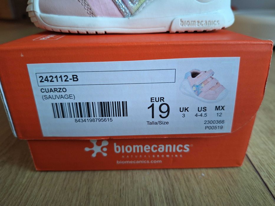 Pantofi fete Biomecanics marimea 19 - roz