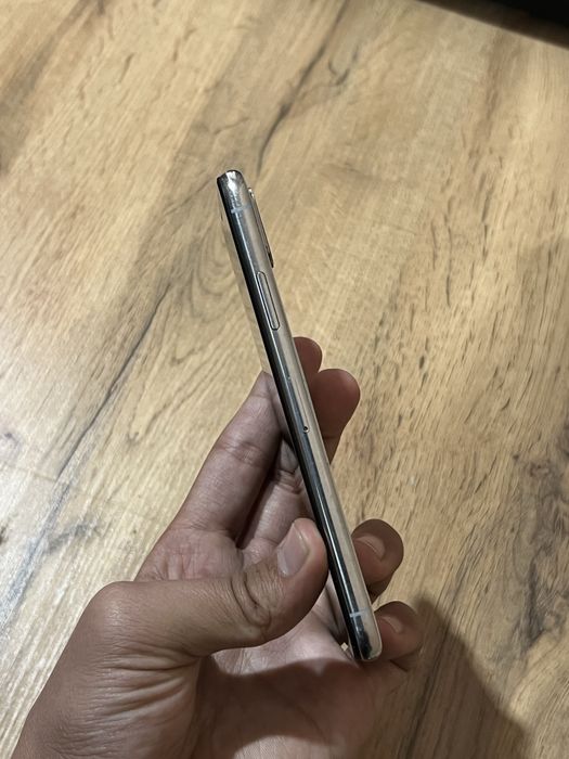 iPhone X Sotiladi